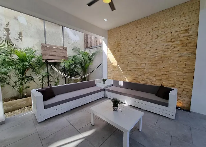 Casa de férias Modern Rutelena +good Location+pool+ac+sleeps 12 Playa del Carmen