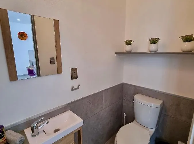 Modern Rutelena +good Location+pool+ac+sleeps 12 Playa del Carmen